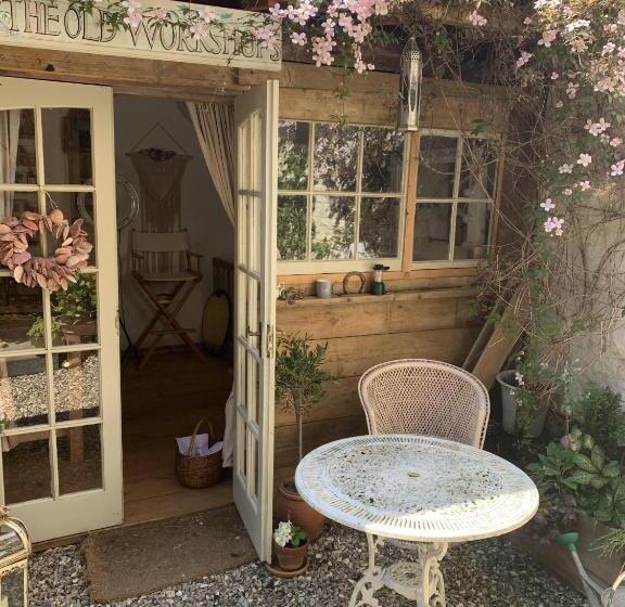 スーペリアールーム, The Shepherd S Purse