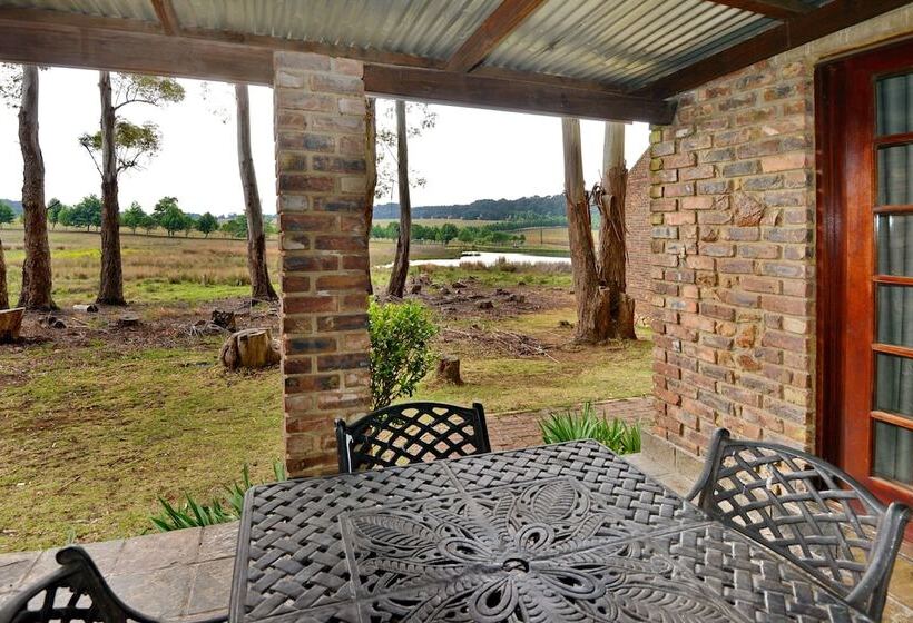 خانه 1 خوابه, Dunkeld Country & Equestrian Estate