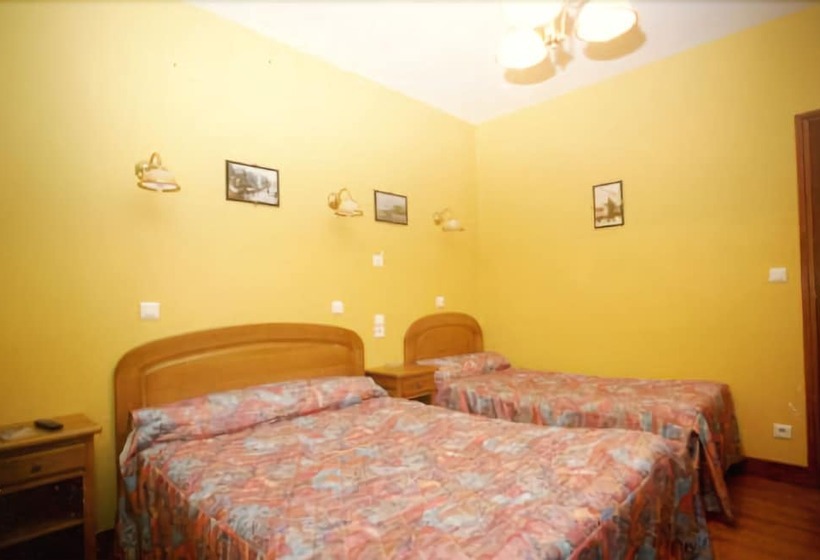 Triple Room Sea View, De Calais