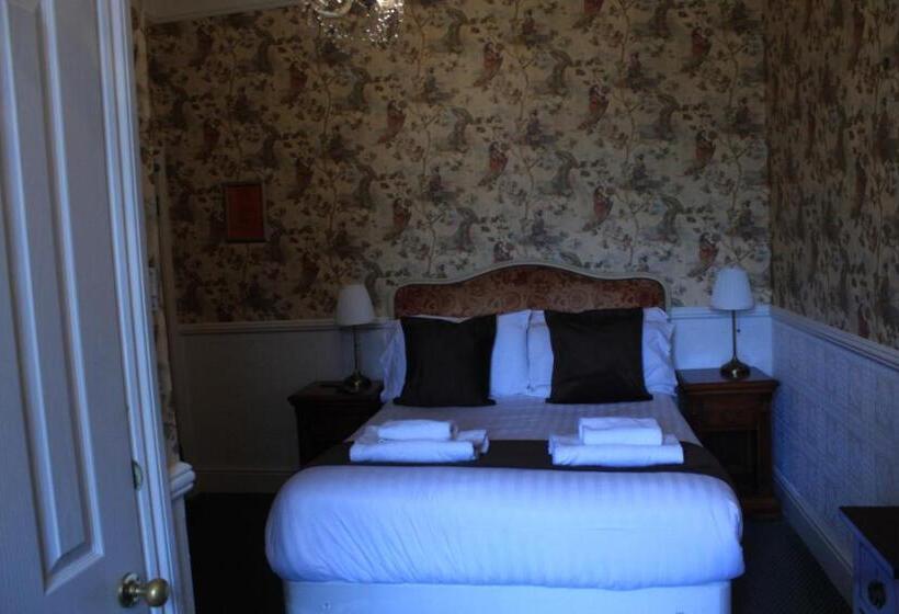 غرفة قياسية مطلّة علي الحديقة, Headlands