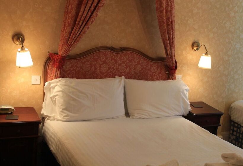 غرفة قياسية ثلاثية مطلة علي الحديقة, Headlands