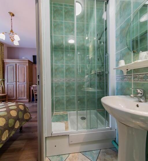 Triple Room Sea View, De Calais