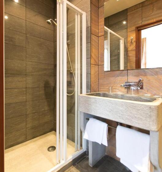 高级大房间, De Calais