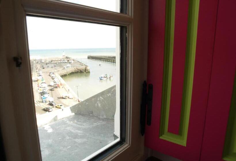 家庭海景房, De Calais