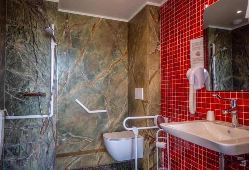 带海景的标准房, De Calais