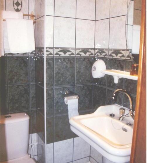 基本间, De Calais