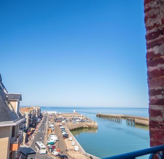 带海景的标准房, De Calais