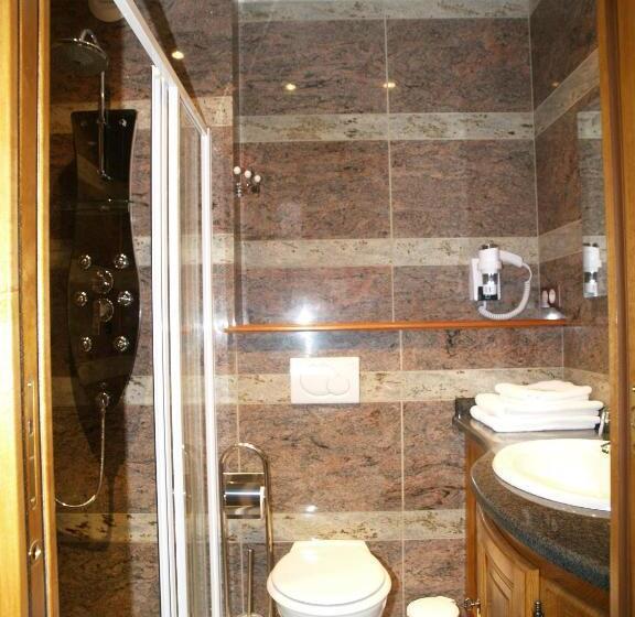 高级大房间, De Calais