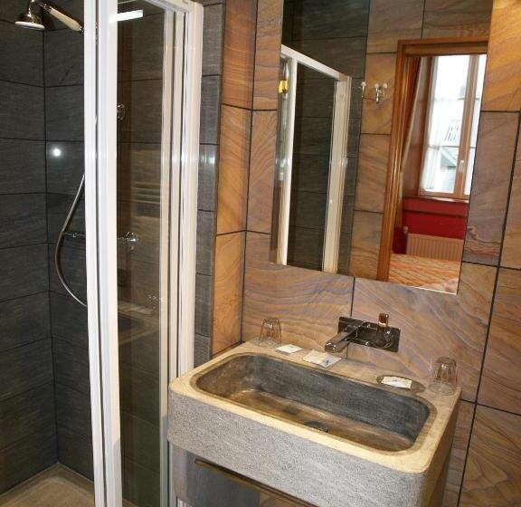 高级大房间, De Calais