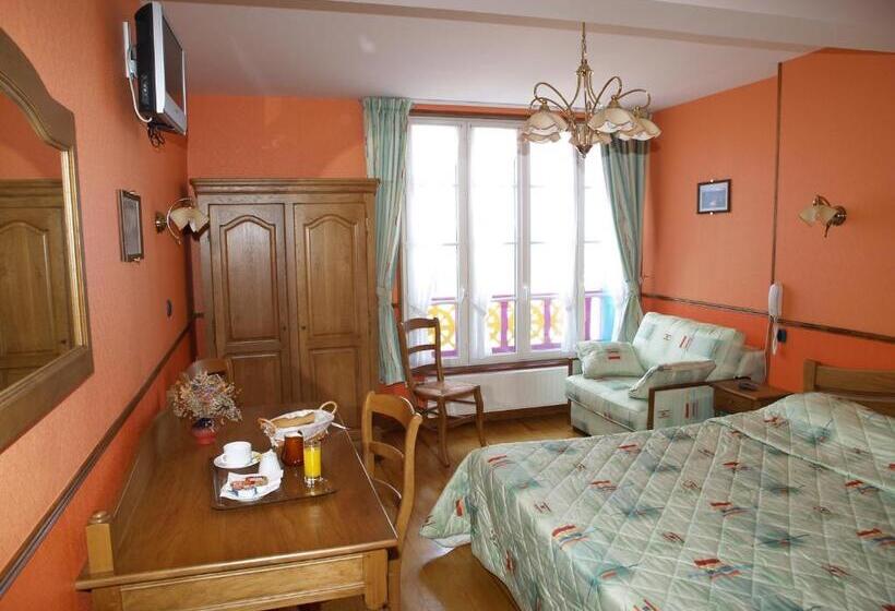 Triple Room Sea View, De Calais