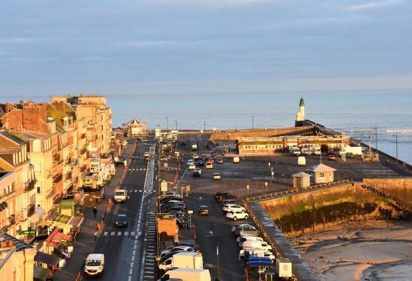 Номер Стандарт Вид на Море, De Calais