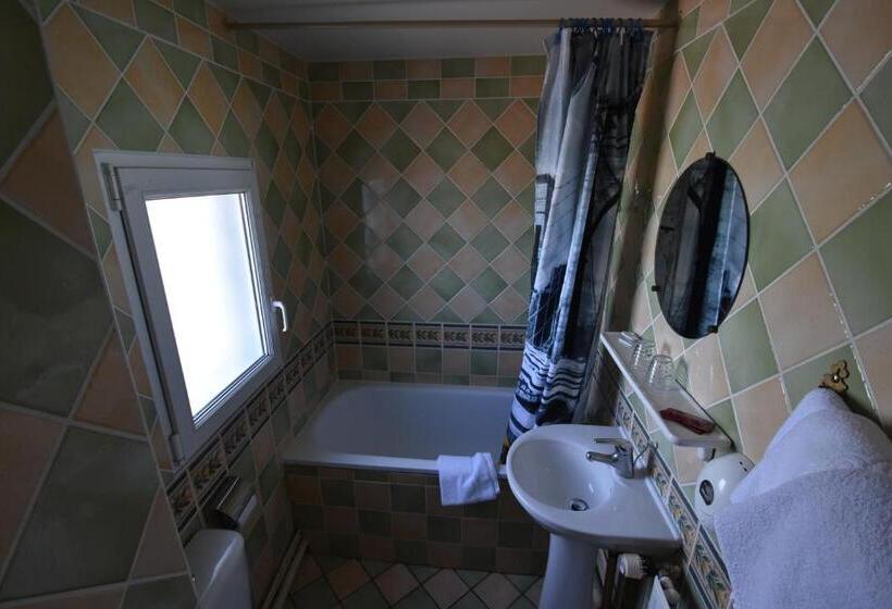 带海景的标准房, De Calais