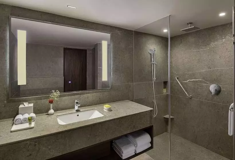 バルコニー付きスタンダードルーム, Hyatt Centric Rajpur Road Dehradun