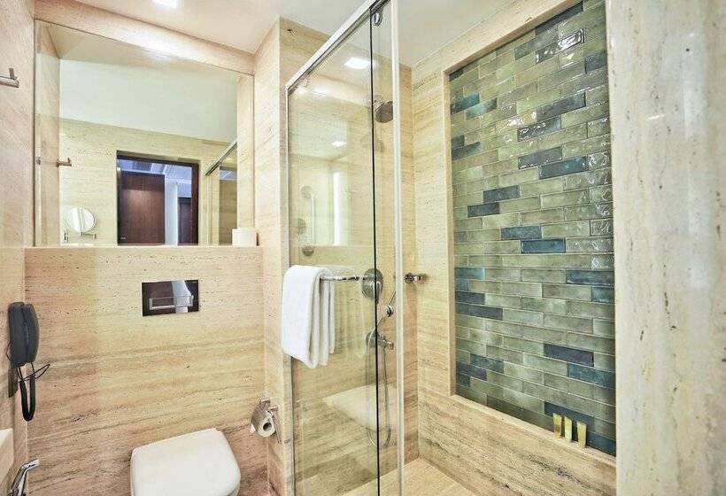 标准间带阳台, Hyatt Centric Rajpur Road Dehradun
