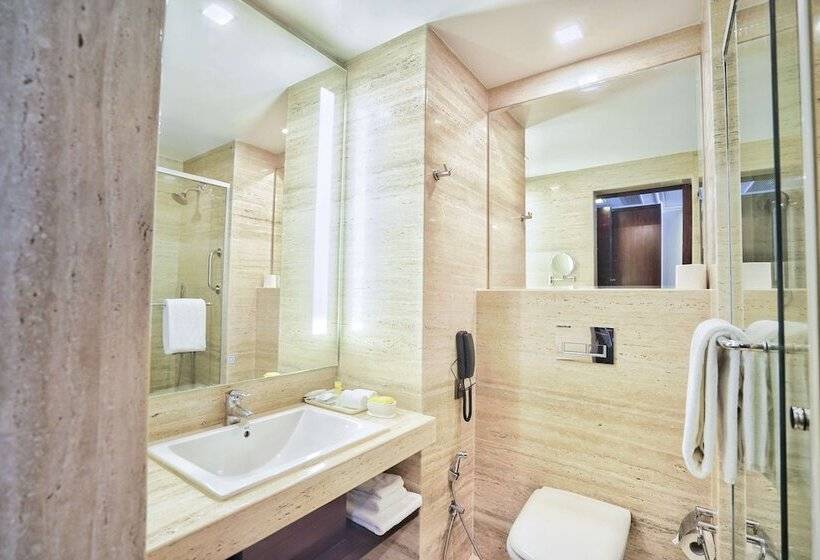 バルコニー付きスタンダードルーム, Hyatt Centric Rajpur Road Dehradun