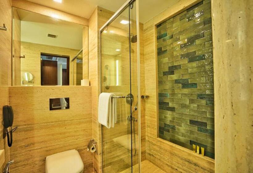 キングサイズベッドのスタンダードルーム, Hyatt Centric Rajpur Road Dehradun