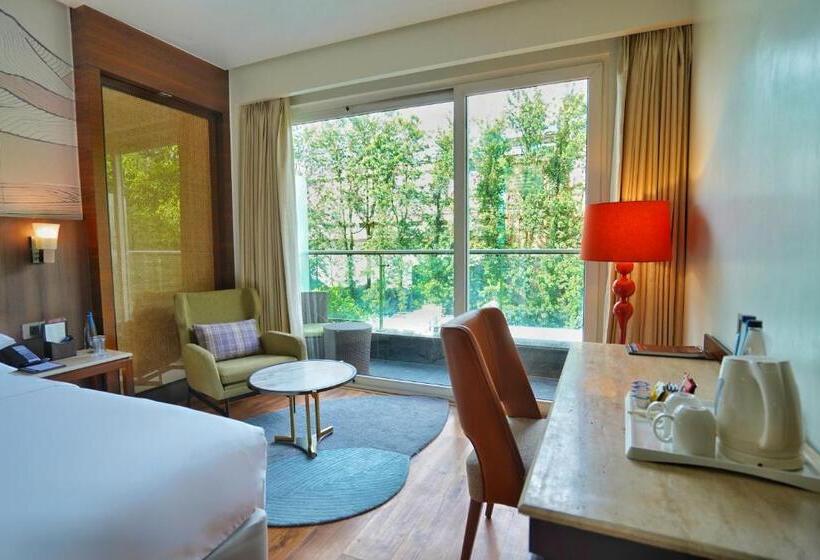 キングサイズベッドのスタンダードルーム, Hyatt Centric Rajpur Road Dehradun