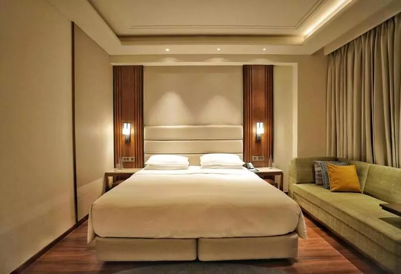 デラックススイート, Hyatt Centric Rajpur Road Dehradun