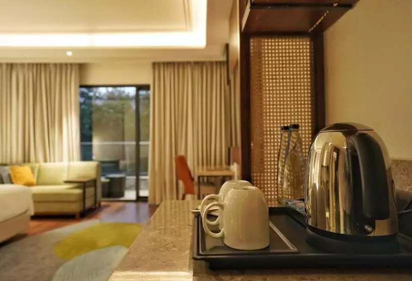 デラックススイート, Hyatt Centric Rajpur Road Dehradun