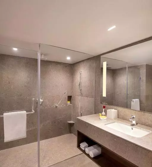 キングサイズベッドのエクゼクティブルーム, Hyatt Centric Rajpur Road Dehradun