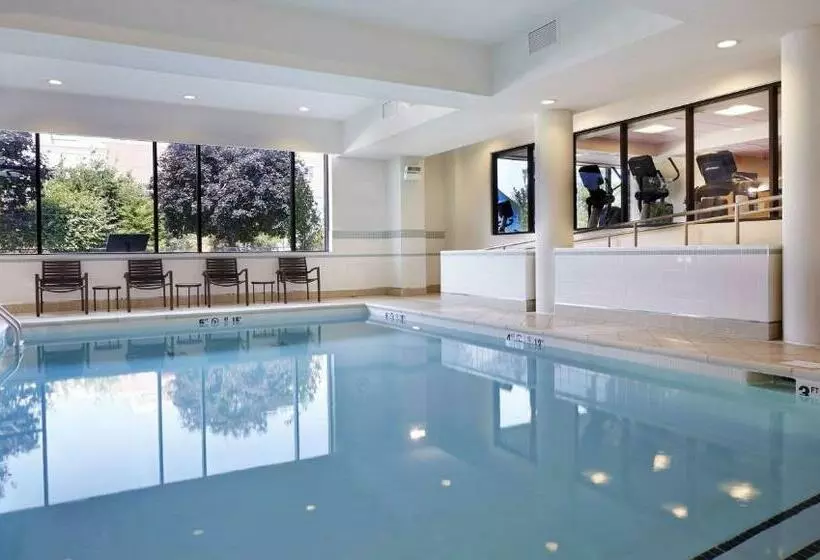キングサイズベッドのスタンダードルーム, Hyatt Place Bloomington Indiana