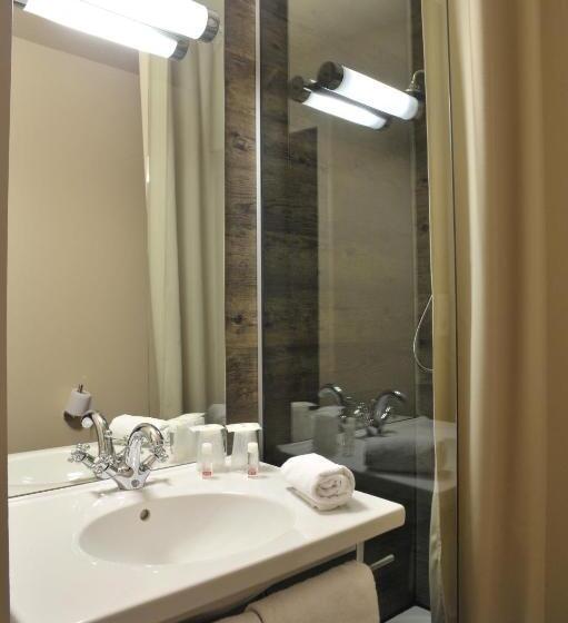 Номер Стандарт, Kyriad Cholet