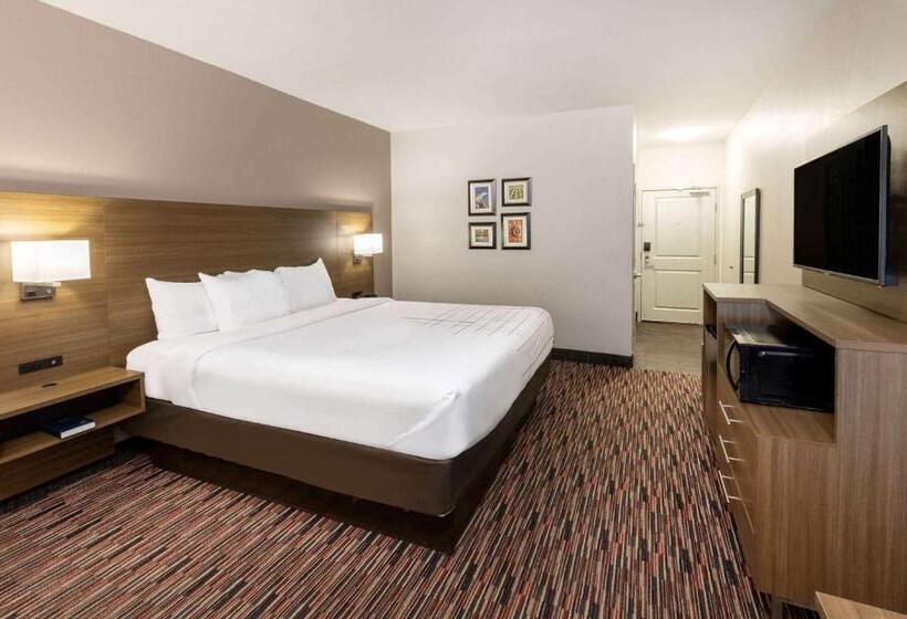 غرفة قياسية سرير كينج لذوى الإحتياجات الخاصة, La Quinta By Wyndham Wichita Falls   Msu Area