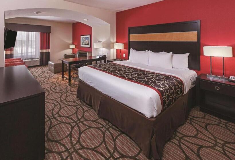 اتاق استاندارد با تخت بزرگ برای معلولان, La Quinta By Wyndham Wichita Falls   Msu Area
