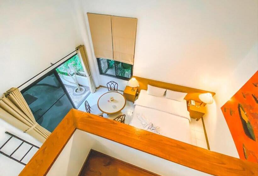 اتاق لوکس, Nern Chalet Beachfront