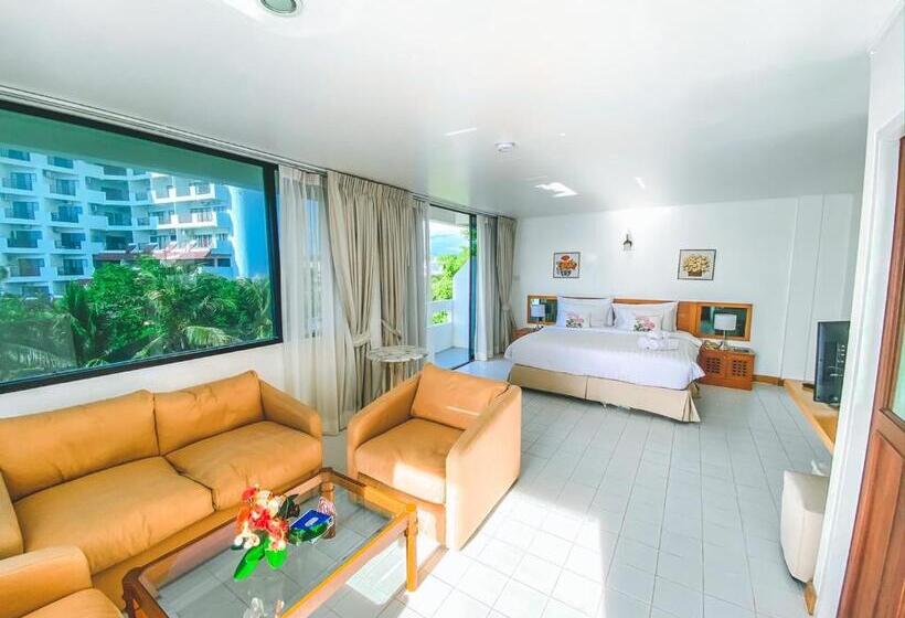 سوییت با چشم‌انداز دریا, Nern Chalet Beachfront