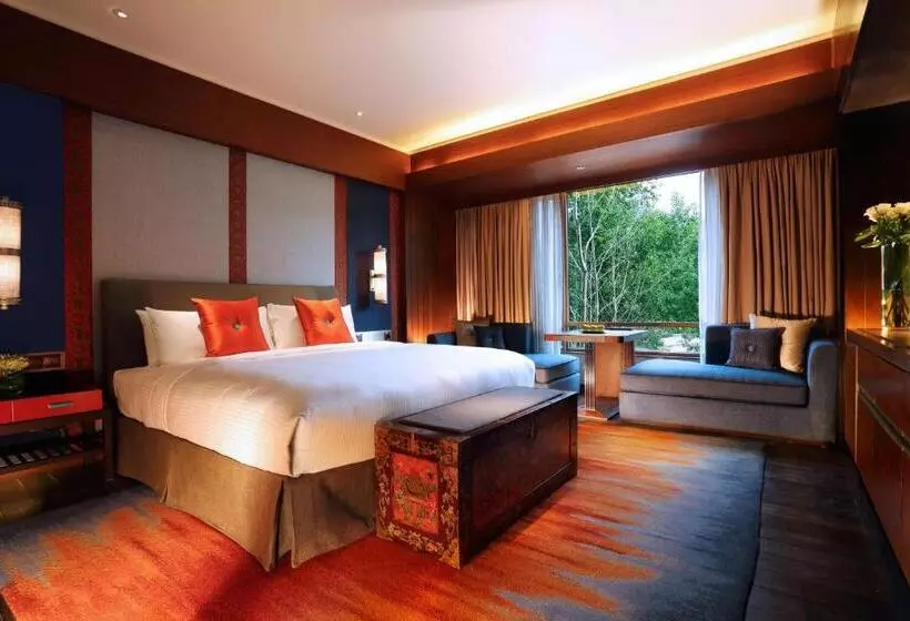 キングサイズベッドのデラックスルーム, Shangrila Lhasa
