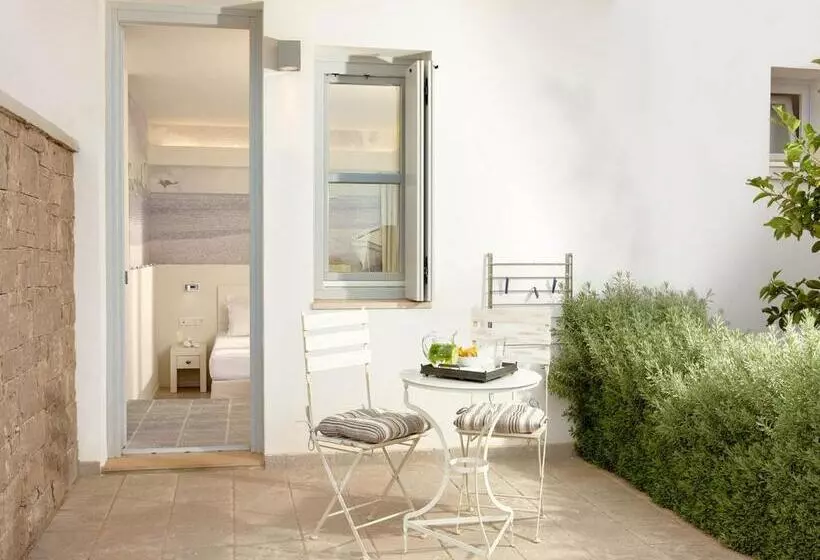 اتاق استاندارد اینتریور, Skyros Ammos
