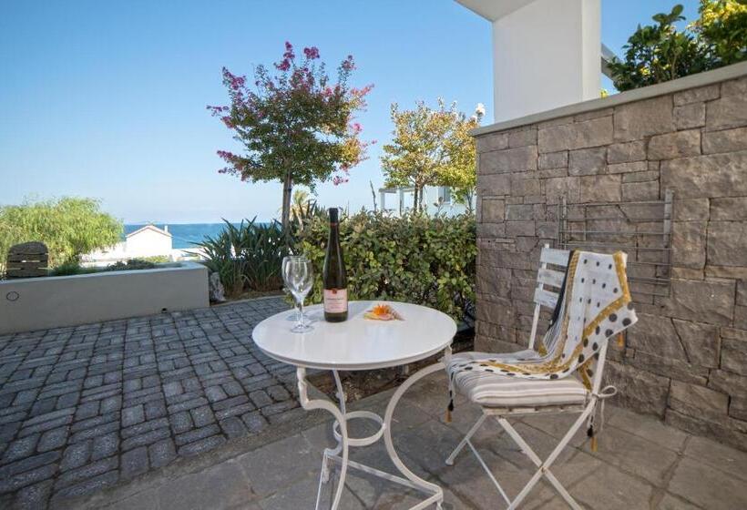 Номер Superior Вид на Море, Skyros Ammos