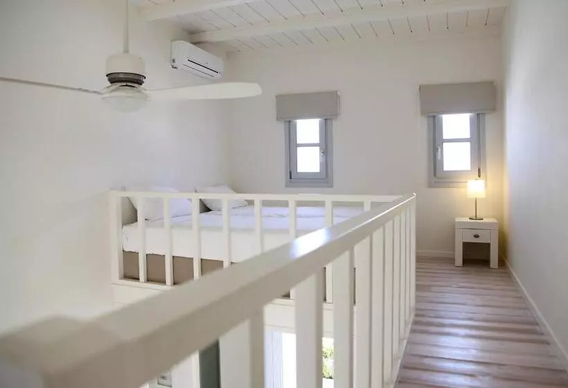 سوییت خانوادگی, Skyros Ammos