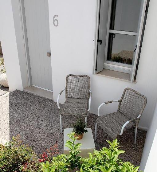 Номер Economy, Skyros Ammos