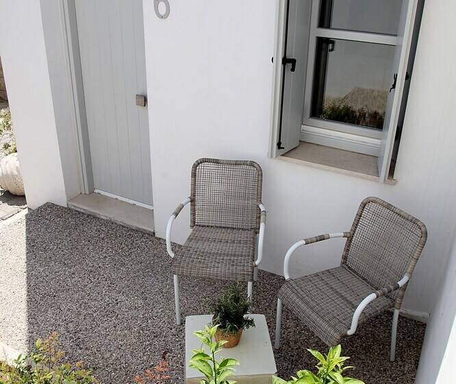 Номер Economy, Skyros Ammos