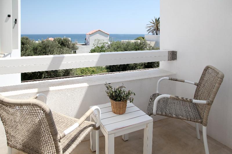 Полулюкс Вид на Море, Skyros Ammos