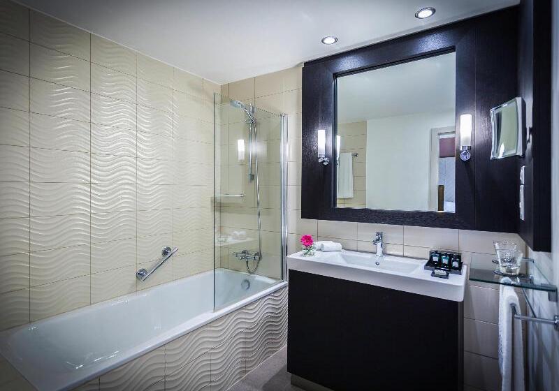 Номер Economy, Skyros Ammos