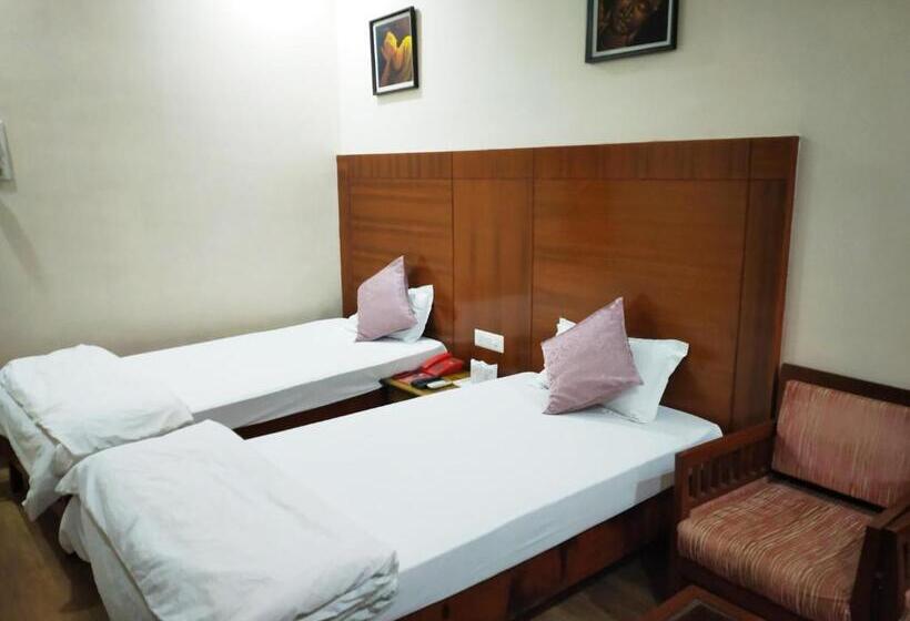 スタンダードルーム, Sujata