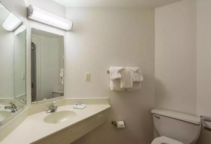 キングサイズベッドのスタンダードルーム, Motel 6dale, In