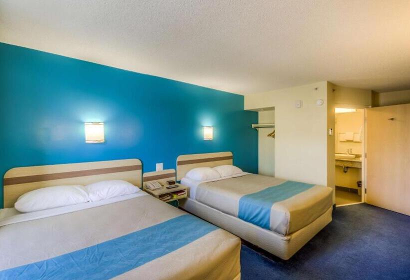 デラックスルーム, Motel 6estevan, Sk