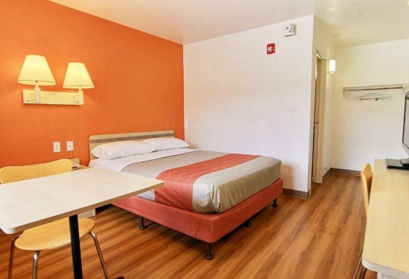 Номер Стандарт, Motel 6 Kingsville, Tx