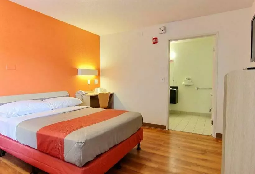 Standard-huone, Motel 6 Kingsville, Tx