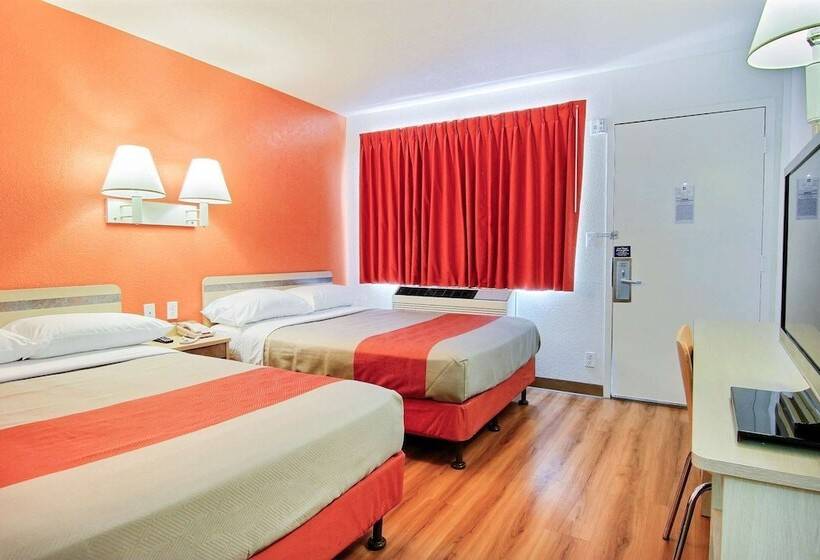 Номер Стандарт 2 Двуспальные Кровати, Motel 6 Kingsville, Tx