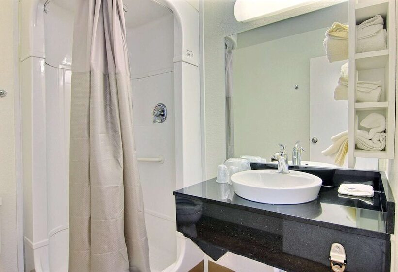Номер Стандарт 2 Двуспальные Кровати, Motel 6 Kingsville, Tx