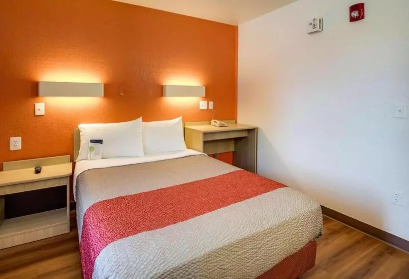 スタンダードルーム, Motel 6lenexa, Ks  Kansas City Southwest