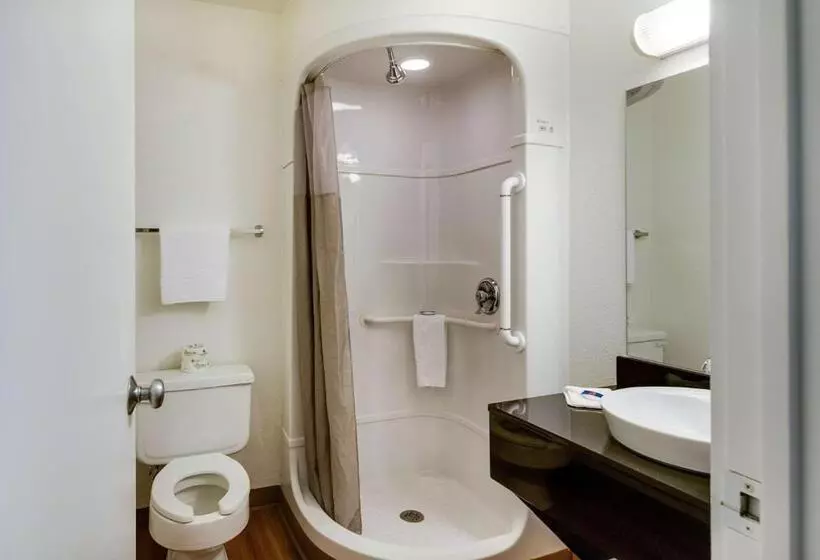 デラックスの４人部屋, Motel 6lenexa, Ks  Kansas City Southwest