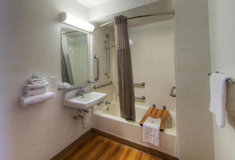 适合残疾人使用的标准间, Motel 6orlando, Fl  Winter Park