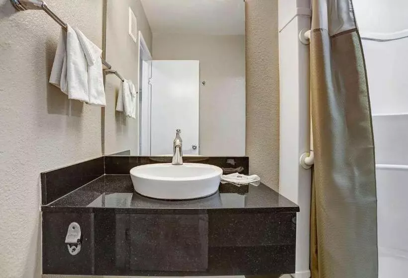 キングサイズベッドのスタンダードルーム, Motel 6 San Bernardino, Ca South