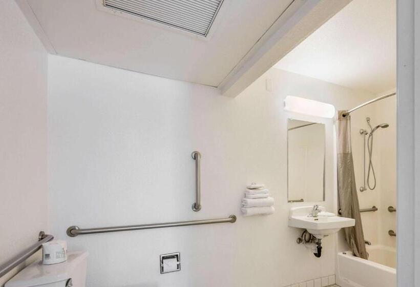 غرفة قياسية لذوى الاحتياجات الخاصة, Motel 6winnemucca, Nv